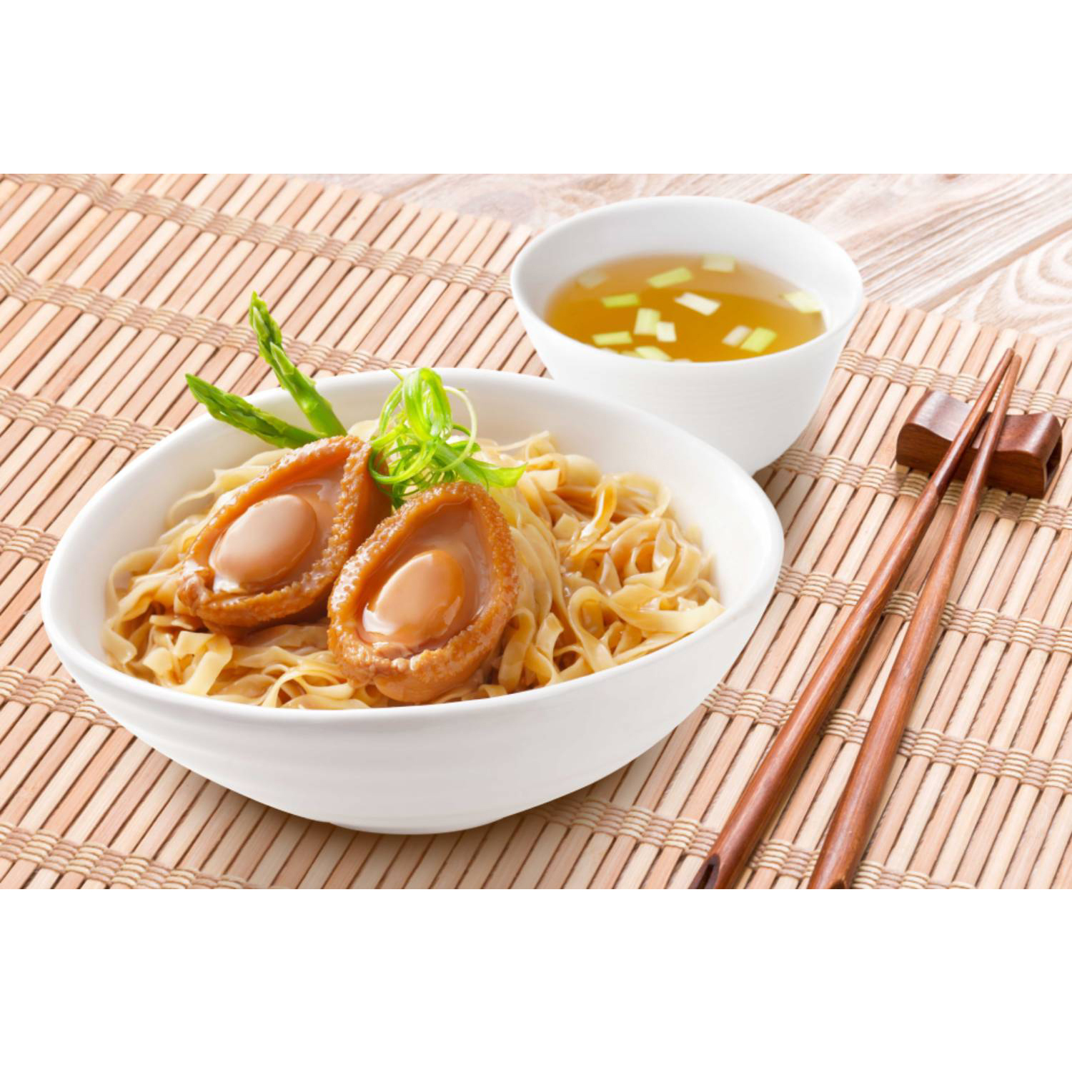 LEE KUM KEE Abalone In Premium Oyster Sauce 4pcs/220g Tak Shing Hong