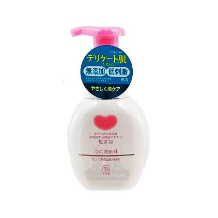 日本COW 牛乳石碱泡沫洗面奶 200ml